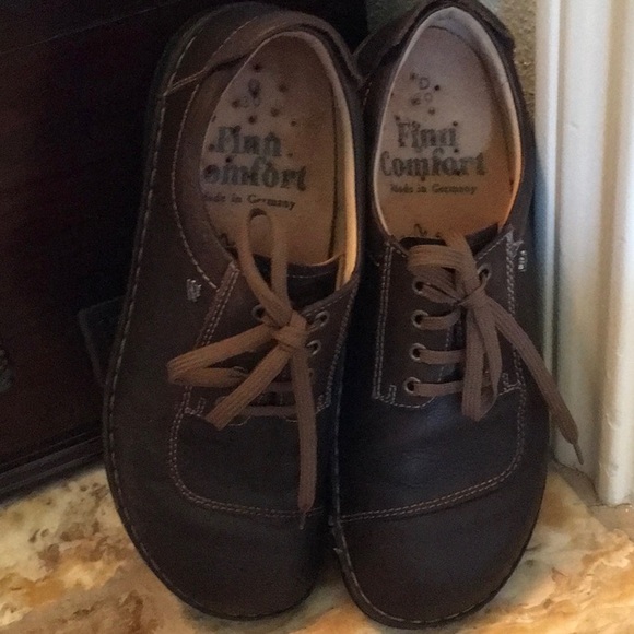 Shoes - Picture 6 of 6